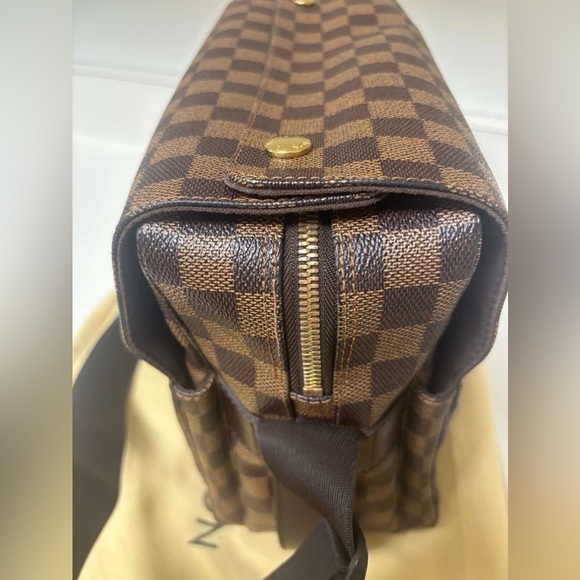 Louis Vuitton Damier Ebene Messenger Bag - Picture 7 of 16